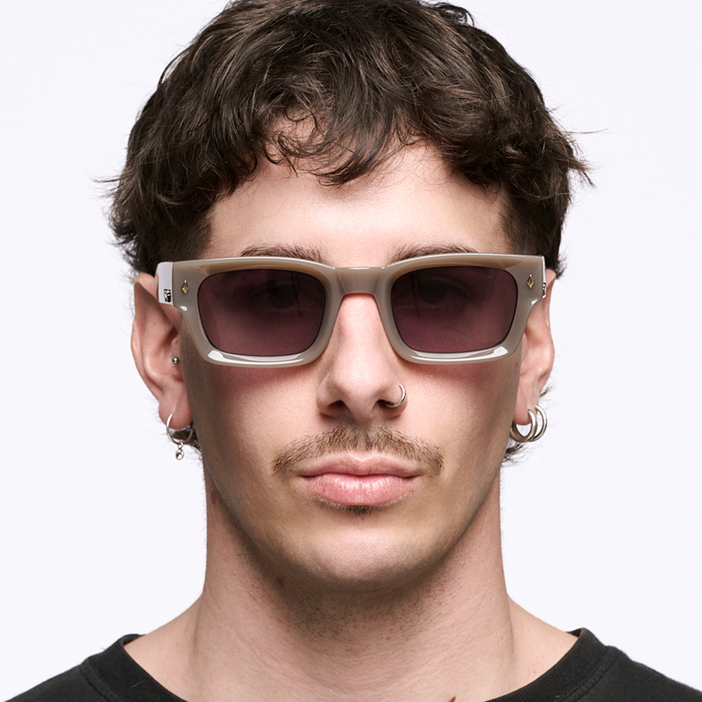 Admiration Milky Brown Lente Gris Degrade