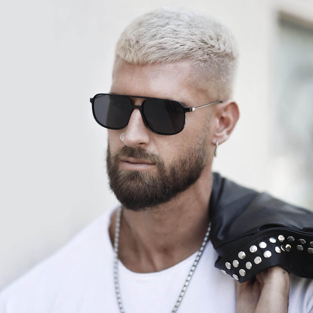 Caravan Negro Brillo Lente Gris Polarizado